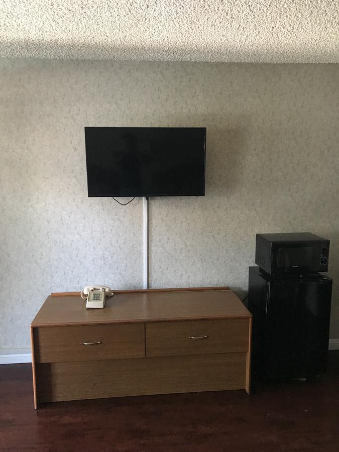 Akua Motor Hotel Anaheim Exterior photo